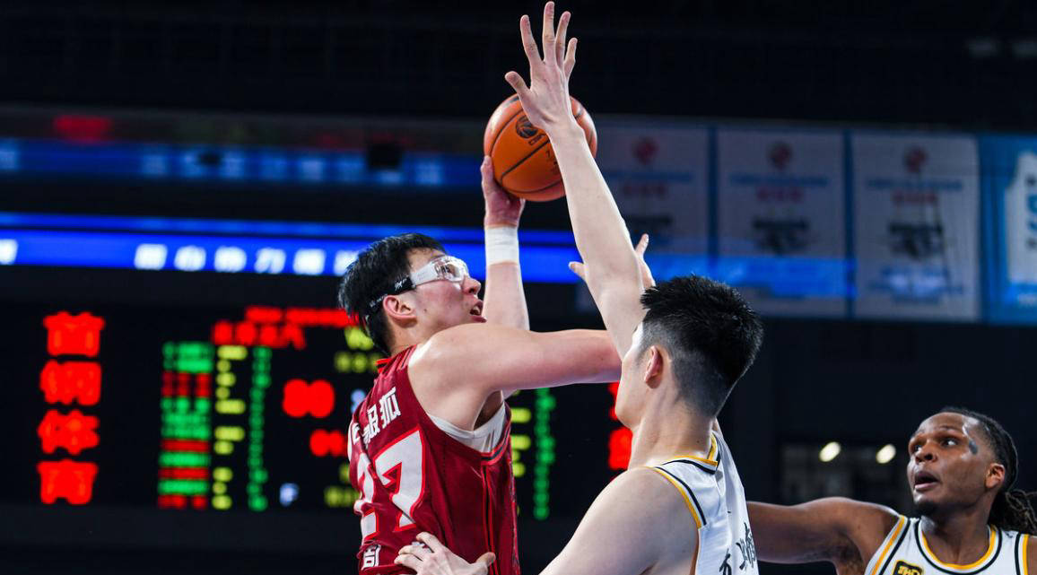 关于北京首钢遭遇惨败，急需调整的信息